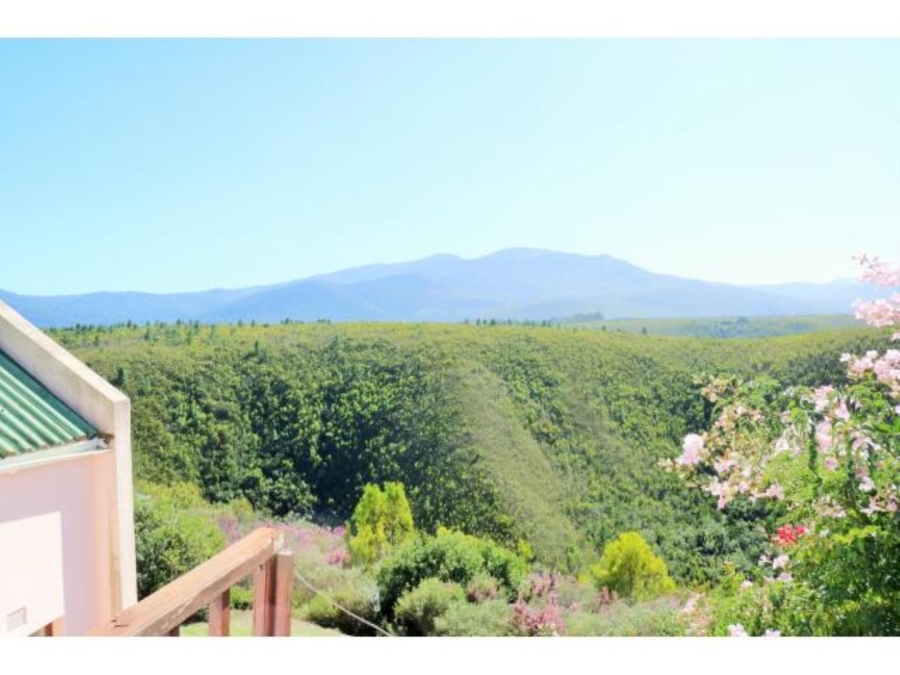 3 Bedroom Property for Sale in The Crags Western Cape